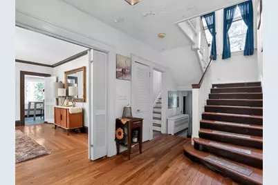 45 Yale St, Holyoke, MA 01040 - Photo 9