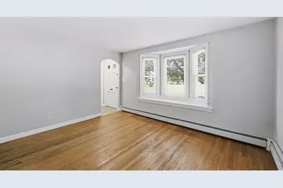 32 Cornell St, South Hadley, MA 01075 - Photo 5