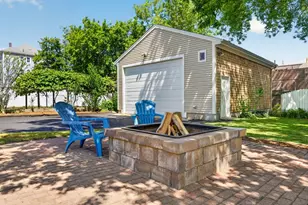 81 Sylvia St, New Bedford, MA 02745 - Photo 9
