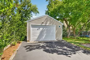 81 Sylvia St, New Bedford, MA 02745 - Photo 5