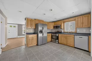81 Sylvia St, New Bedford, MA 02745 - Photo 25