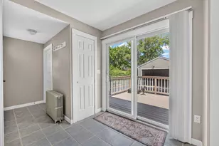 81 Sylvia St, New Bedford, MA 02745 - Photo 27