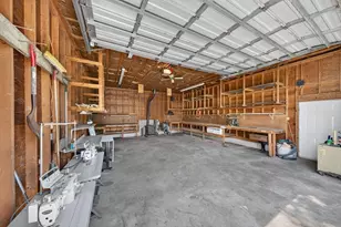 81 Sylvia St, New Bedford, MA 02745 - Photo 13