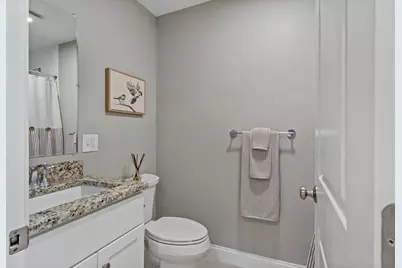 670 Bay St, Fall River, MA 02724 - Photo 21