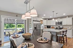 670 Bay St, Fall River, MA 02724 - Photo 13