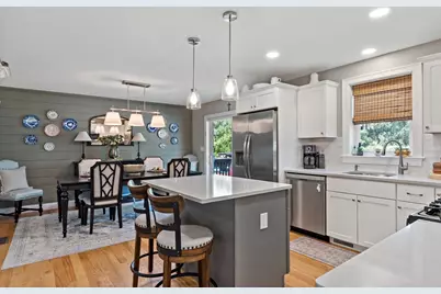 670 Bay St, Fall River, MA 02724 - Photo 11