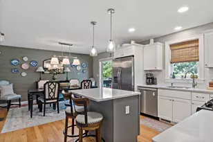670 Bay St, Fall River, MA 02724 - Photo 11