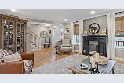 670 Bay St, Fall River, MA 02724 - Photo 5