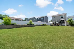 670 Bay St, Fall River, MA 02724 - Photo 35