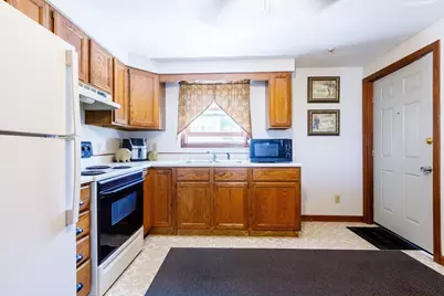 170 Perry Ave #3A, Worcester, MA 01610 - Photo 9