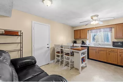 50 Clark St #22, Fall River, MA 02720 - Photo 7