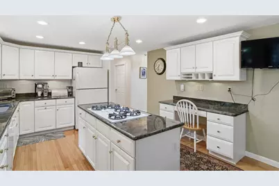 20 Emerald St, Tyngsborough, MA 01879 - Photo 21