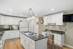 20 Emerald St, Tyngsborough, MA 01879 - Photo 21
