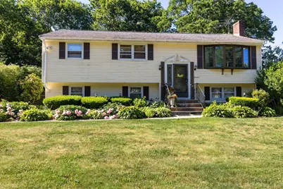 14 Highfield Dr, Brockton, MA 02301 - Photo 3