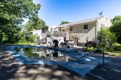 14 Highfield Dr, Brockton, MA 02301 - Photo 5