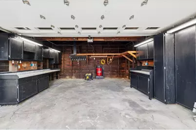 73 Chestnut St, Fairhaven, MA 02719 - Photo 33