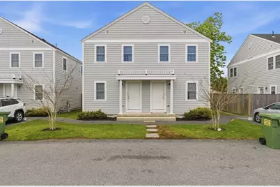 39 Pearl St, Barnstable, MA 02601 - Photo 13