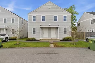 39 Pearl St, Barnstable, MA 02601 - Photo 13