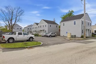 39 Pearl St, Barnstable, MA 02601 - Photo 11