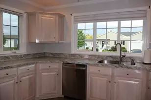 23 Quarrystone Dr, Bridgewater, MA 02324 - Photo 5