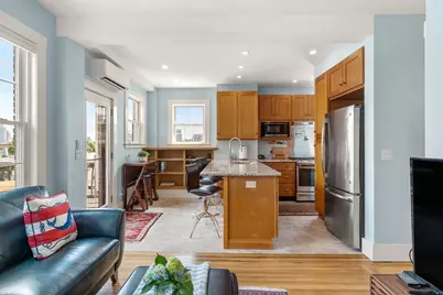 35 Mead St #3, Boston, MA 02129 - Photo 5