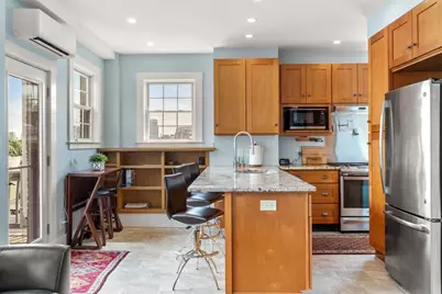 35 Mead St #3, Boston, MA 02129 - Photo 3