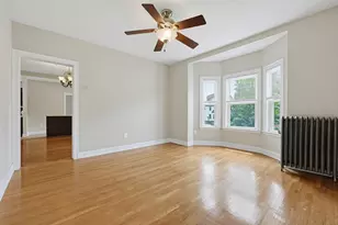 9 Elm St, Melrose, MA 02176 - Photo 5