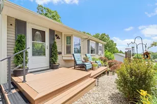 100 Delmar Dr, Northbridge, MA 01588 - Photo 3