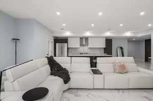 32 Pearl St, Boston, MA 02125 - Photo 13