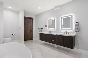 32 Pearl St, Boston, MA 02125 - Photo 17