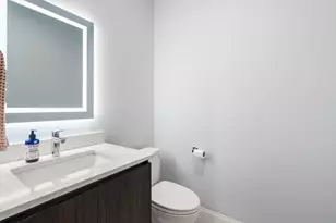 32 Pearl St, Boston, MA 02125 - Photo 3