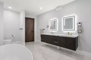 32 Pearl St, Boston, MA 02125 - Photo 17