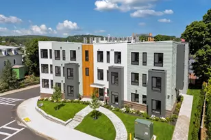 34 Oak St, Boston, MA 02136 - Photo 25