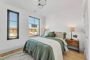 34 Oak St, Boston, MA 02136 - Photo 11
