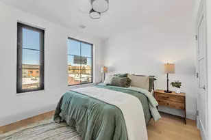 34 Oak St, Boston, MA 02136 - Photo 11