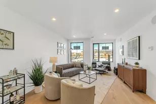 34 Oak St, Boston, MA 02136 - Photo 5