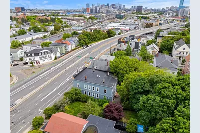 422 McGrath Highway, Somerville, MA 02143 - Photo 5