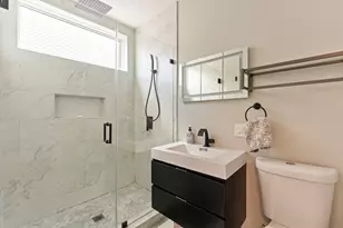 182 W Seventh St, Boston, MA 02127 - Photo 5