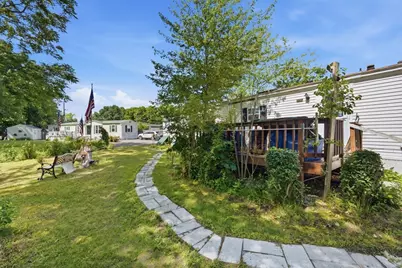 209 Shoreline Dr, Tewksbury, MA 01876 - Photo 3