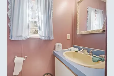 209 Shoreline Dr, Tewksbury, MA 01876 - Photo 19