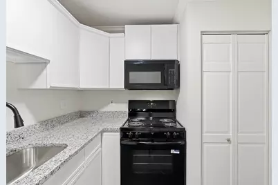 30 Abbey Rd #102, Leominster, MA 01453 - Photo 9