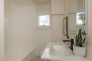 39 Lawley St, Boston, MA 02122 - Photo 21