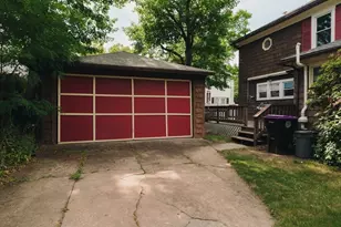 8 Liberty St, Holyoke, MA 01040 - Photo 35