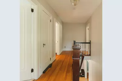 8 Liberty Street, Holyoke, MA 01040 - Photo 15