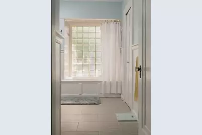 8 Liberty Street, Holyoke, MA 01040 - Photo 27