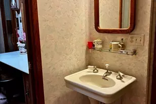 91 Daviston St, Springfield, MA 01108 - Photo 29