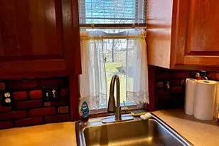 91 Daviston St, Springfield, MA 01108 - Photo 13
