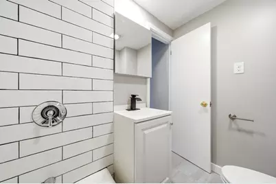 29-31 Auburn Street #1R, Everett, MA 02149 - Photo 5