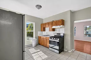 29-31 Auburn St, Everett, MA 02149 - Photo 9