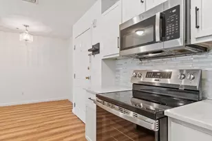 75 Walnut St, Peabody, MA 01960 - Photo 9